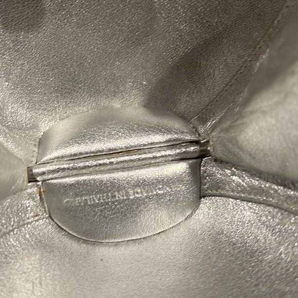 RARE Judith Leiber Heart & Snake Miniaudiere - Picture 9 of 12